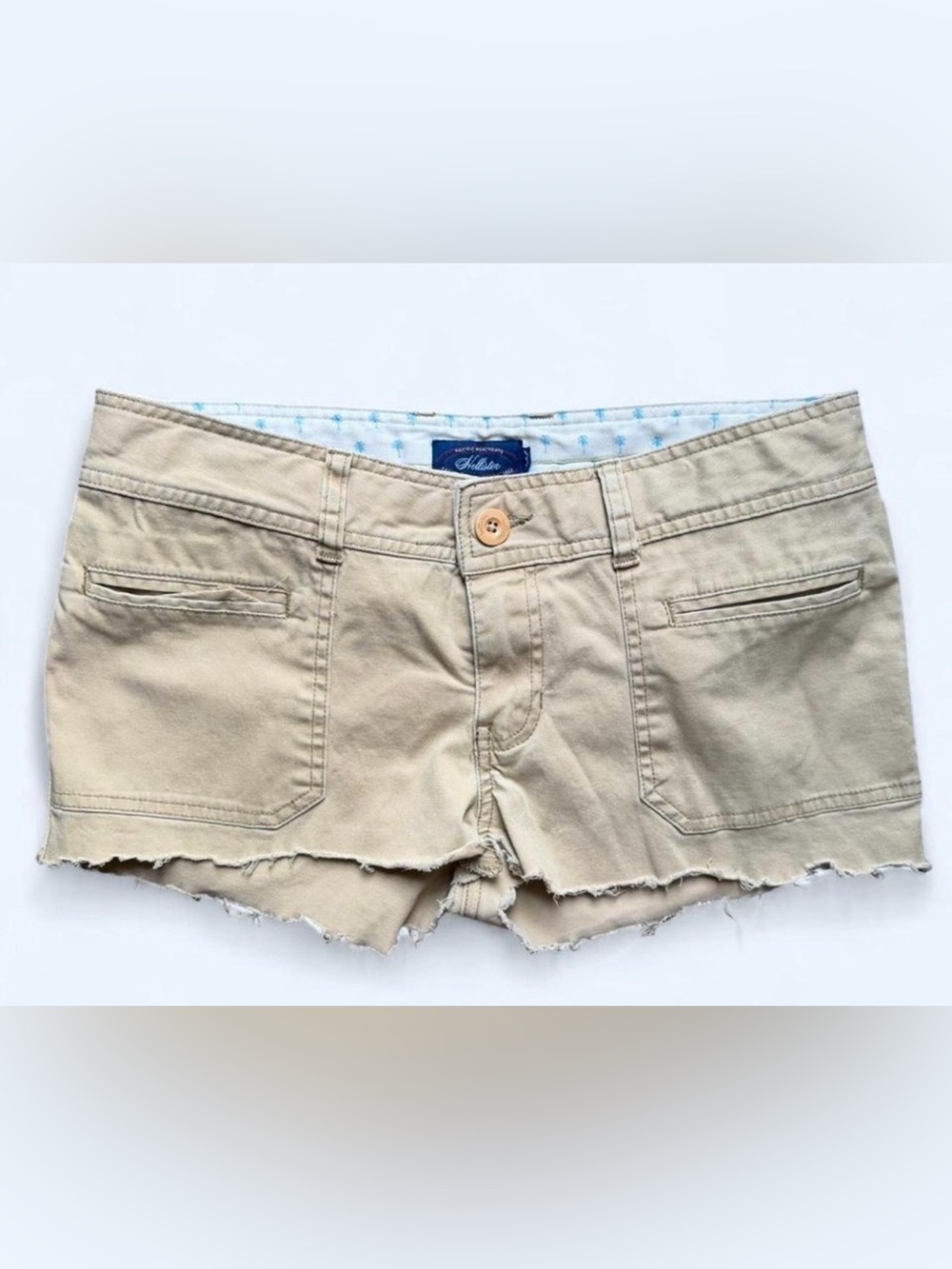 Y2K vintage 2000s women’s size 7 Hollister Co. tan low rise booty mini shorts